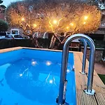 Sais Сasa de vacaciones *